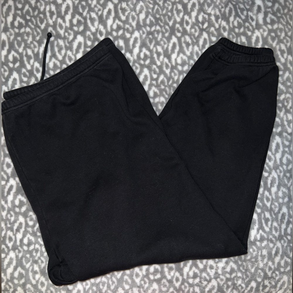 Skims sweatpants
